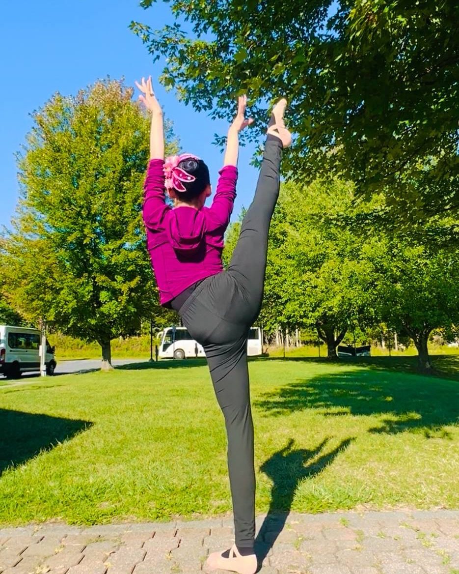 Instagram post from hsartssf. This post is in position 4.