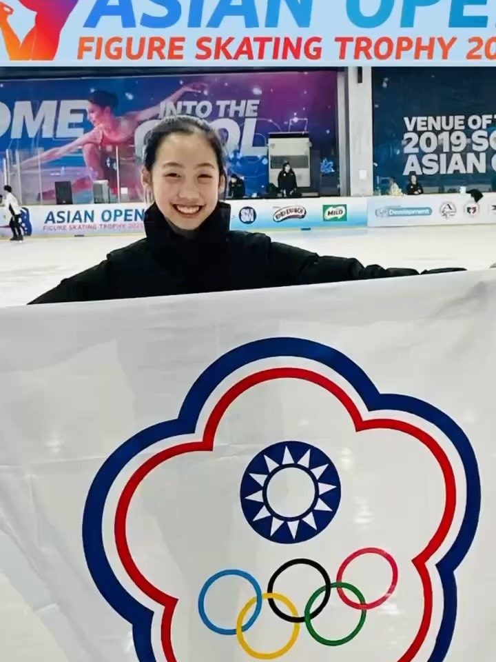 Instagram post from hsartssf. This post is in position 1.